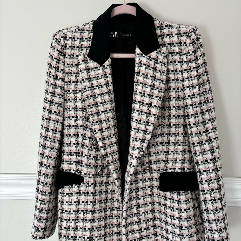 Zara Women's Black, White, Pink, Tweed Blazer